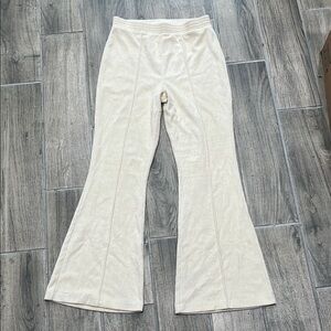 Aerie NWT Cream elastic‎ waist flare Pants women’s small